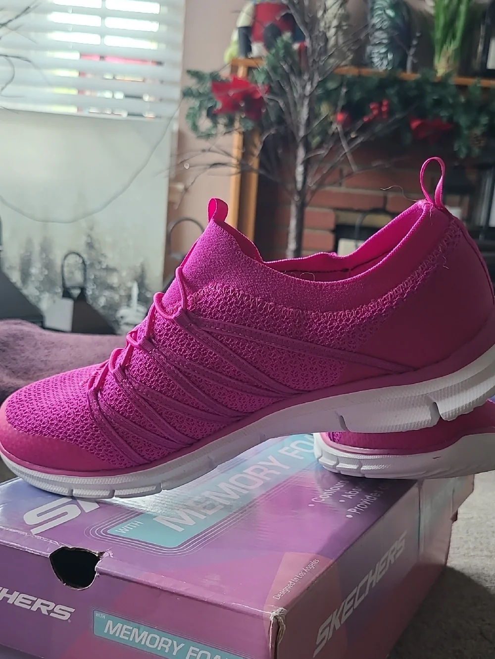 Skechers Women's Hot Pink Knit Slip-On Sneakers Size 9 - Picture 5 of 11
